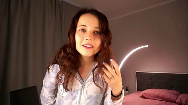 Snapshot of MonikaStablein chatting on November 1, 5:42 am MonikaStablein online show from November 1, 5:42 am