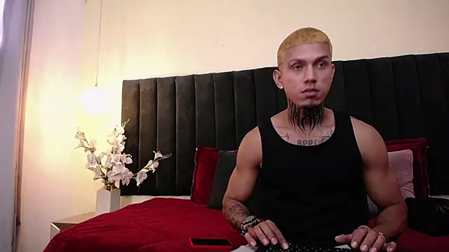 roy connor online show from November 5, 7:58 pm