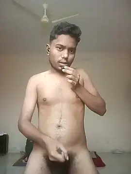 Snapshot of marathicpl25 chatting on December 17, 2:17 am marathicpl25 online show from December 17, 2:17 am