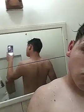 Myboy0020 online show from November 1, 8:33 pm