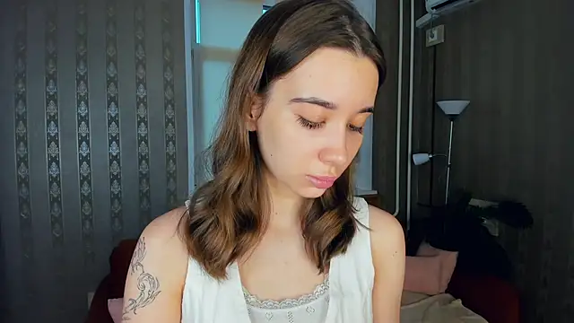 Snapshot of JacalynSchreiber chatting on November 18, 9:03 am JacalynSchreiber online show from November 18, 9:03 am