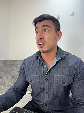 Snapshot of Chris_Clarck chatting on November 10, 8:30 pm Chris Clarck online show from November 10, 8:30 pm