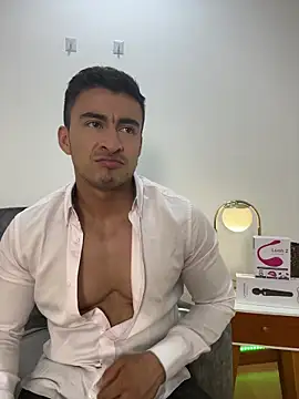 Snapshot of Chris_Clarck chatting on November 20, 7:57 pm Chris Clarck online show from November 20, 7:57 pm