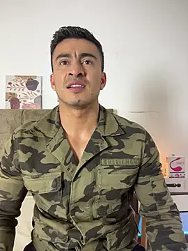 Snapshot of Chris_Clarck chatting on November 26, 7:48 pm Chris Clarck online show from November 26, 7:48 pm