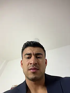 Snapshot of Chris_Clarck chatting on December 4, 7:55 pm Chris Clarck online show from December 4, 7:55 pm