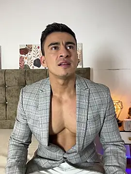 Chris Clarck online show from December 19, 8:16 pm