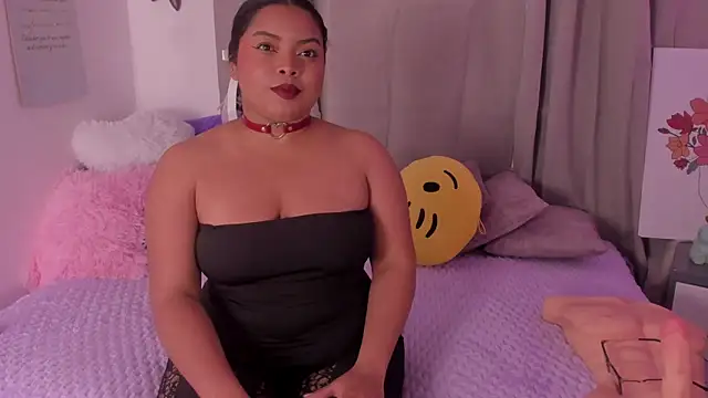 Snapshot of alanaa_gomezz chatting on November 29, 4:43 pm alanaa gomezz online show from November 29, 4:43 pm