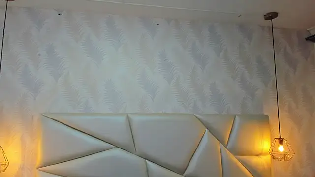 Snapshot of laurettedela_rouse chatting on November 22, 11:09 am laurettedela rouse online show from November 22, 11:09 am