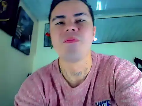 Snapshot of Sebastian_Loaiza chatting on November 9, 4:16 pm Sebastian Loaiza online show from November 9, 4:16 pm