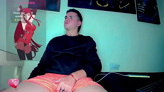 Snapshot of Sebastian_Loaiza chatting on November 18, 3:23 am Sebastian Loaiza online show from November 18, 3:23 am