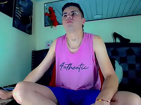 Snapshot of Sebastian_Loaiza chatting on November 21, 4:44 am Sebastian Loaiza online show from November 21, 4:44 am