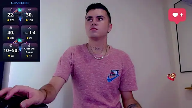 Snapshot of Sebastian_Loaiza chatting on December 5, 4:58 pm Sebastian Loaiza online show from December 5, 4:58 pm