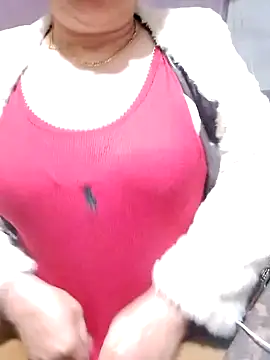 small-house123 online show from November 25, 1:05 am