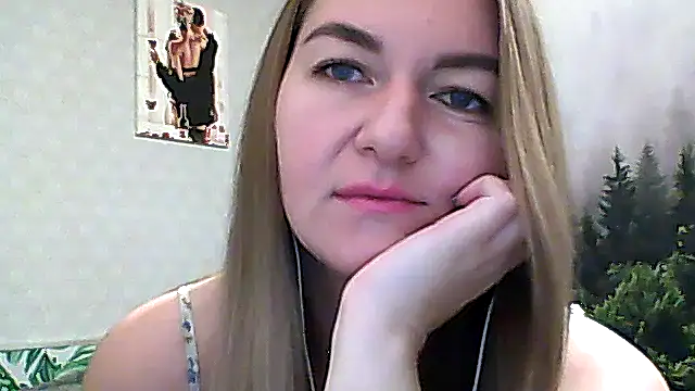 Snapshot of CandyOLimeX chatting on November 29, 10:57 pm CandyOLimeX online show from November 29, 10:57 pm