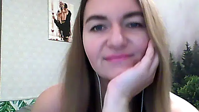 Snapshot of CandyOLimeX chatting on December 4, 9:01 pm CandyOLimeX online show from December 4, 9:01 pm