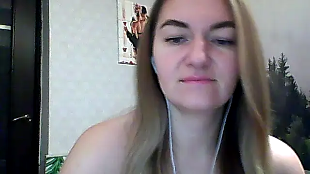 Snapshot of CandyOLimeX chatting on December 13, 10:48 pm CandyOLimeX online show from December 13, 10:48 pm