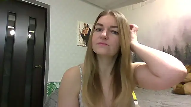 Snapshot of CandyOLimeX chatting on December 19, 11:12 pm CandyOLimeX online show from December 19, 11:12 pm