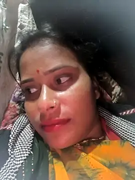 Snapshot of Hot_bhomi1 chatting on November 18, 5:39 pm Hot bhomi1 online show from November 18, 5:39 pm