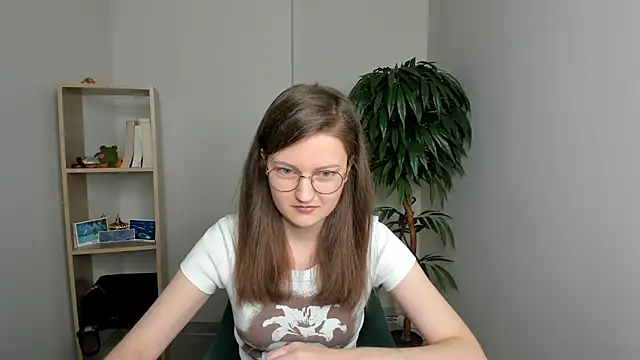 TulaLatigo online show from November 3, 6:14 am