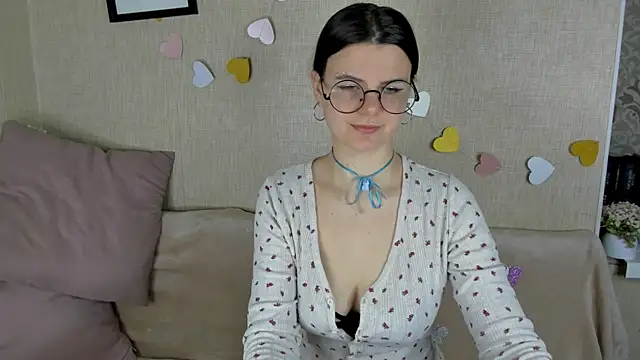 Zorianaa online show from April 7, 8:42 pm