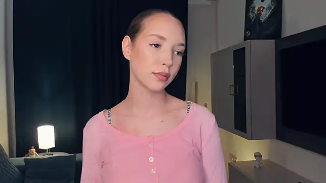 Snapshot of MerlePalaia chatting on November 23, 8:08 pm MerlePalaia online show from November 23, 8:08 pm