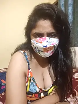 Snapshot of mouni499 chatting on November 22, 5:56 pm mouni499 online show from November 22, 5:56 pm