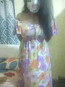 Snapshot of mouni499 chatting on December 22, 2:47 pm mouni499 online show from December 22, 2:47 pm