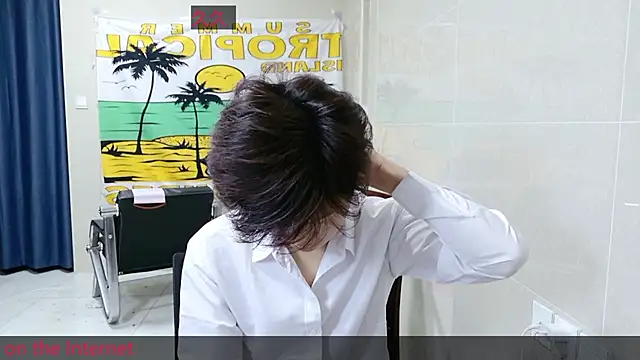 Snapshot of AsedfR-899 chatting on November 27, 10:45 pm AsedfR-899 online show from November 27, 10:45 pm