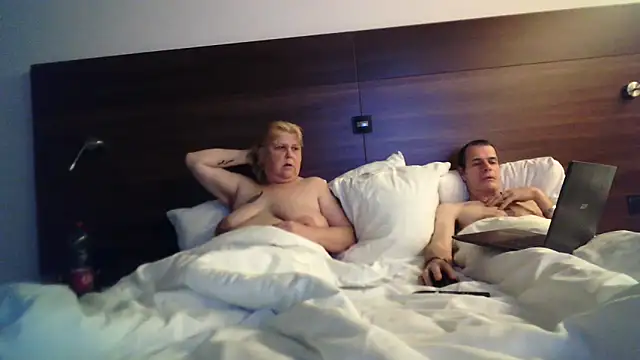 paulus52 online show from November 7, 5:02 pm