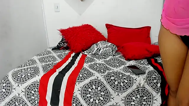 Snapshot of YuleimysAndAlex chatting on December 2, 12:16 am YuleimysAndAlex online show from December 2, 12:16 am