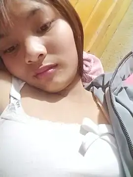 Snapshot of Ye_n chatting on December 2, 2:50 am Ye n online show from December 2, 2:50 am