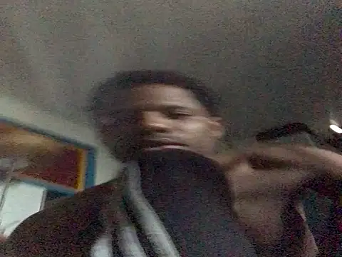 Snapshot of Angel23cm1 chatting on November 14, 4:06 pm Angel23cm1 online show from November 14, 4:06 pm