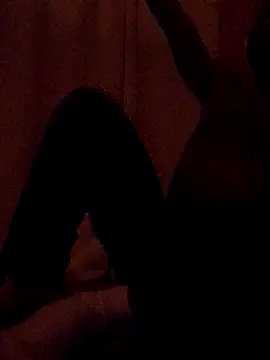 Snapshot of Angel23cm1 chatting on December 4, 4:44 am Angel23cm1 online show from December 4, 4:44 am