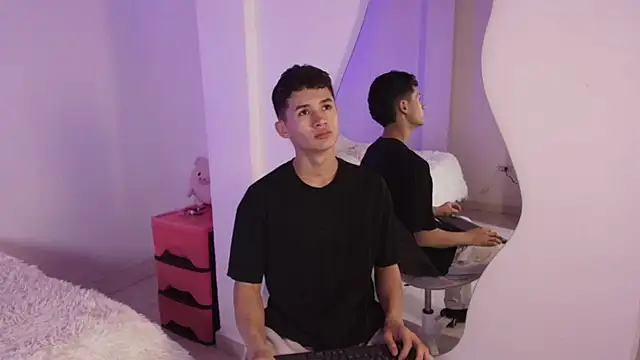 Eiden Blake online show from December 3, 11:47 pm