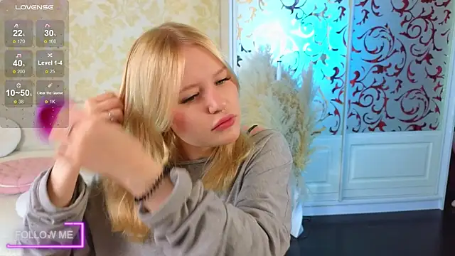 Snapshot of Mila_wxw chatting on November 27, 12:40 pm Mila wxw online show from November 27, 12:40 pm