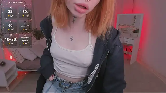 Snapshot of NaomiRosss chatting on November 11, 11:21 am NaomiRosss online show from November 11, 11:21 am