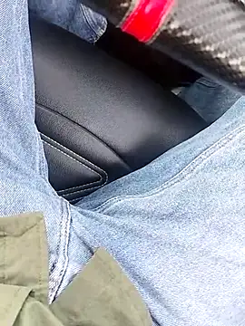 Snapshot of sexychd chatting on November 21, 5:28 am sexychd online show from November 21, 5:28 am