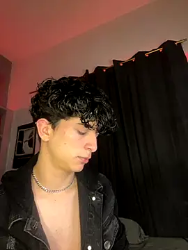 Snapshot of lion_cherry21 chatting on November 22, 6:45 am lion cherry21 online show from November 22, 6:45 am