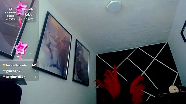 Snapshot of Sweet_Queens1 chatting on November 29, 3:37 pm Sweet Queens1 online show from November 29, 3:37 pm