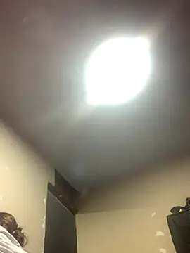 Snapshot of Megan2026 chatting on November 17, 4:29 am Megan2026 online show from November 17, 4:29 am