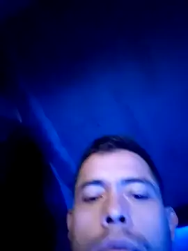 Snapshot of PitoDuroWuero chatting on November 19, 7:19 am PitoDuroWuero online show from November 19, 7:19 am