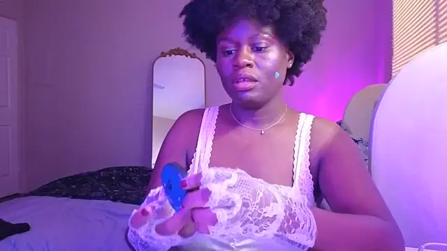 Snapshot of ladiosa_selene chatting on November 12, 4:35 am ladiosa selene online show from November 12, 4:35 am