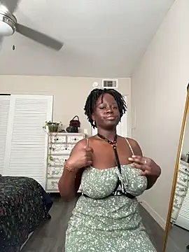 ladiosa selene online show from March 1, 9:39 pm