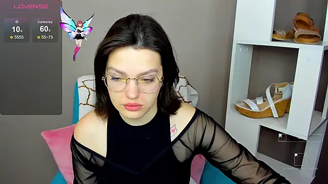 Snapshot of Karina_Kellyy chatting on November 15, 2:20 am Karina Kellyy online show from November 15, 2:20 am