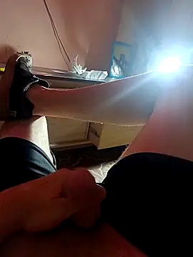 Snapshot of YostinAndSabri chatting on November 16, 6:19 am YostinAndSabri online show from November 16, 6:19 am