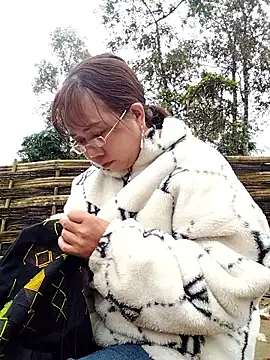 Snapshot of be-yeu chatting on November 19, 2:00 am be-yeu online show from November 19, 2:00 am