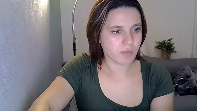 KiraHoney online show from December 3, 9:13 pm