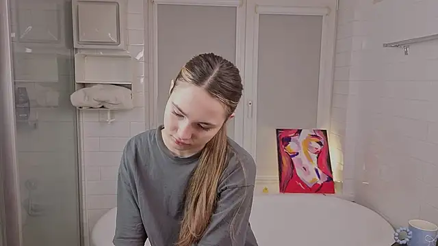 LeenaPuita online show from February 15, 4:25 pm