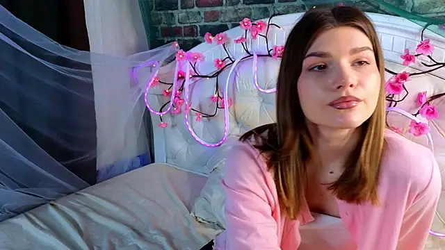 WilmaJohnson online show from March 23, 7:12 am