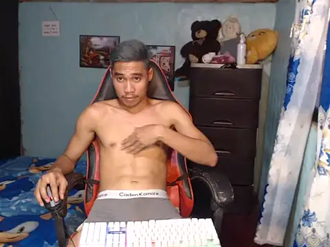 Snapshot of mrsexyteens chatting on February 1, 9:19 am mrsexyteens online show from February 1, 9:19 am